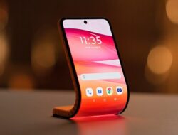 Unik, Ponsel Motorola ini Bisa Dilipat Menjadi Jam Tangan