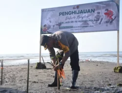 Sambut HUT Humas Polri Ke 72, Polres Bulukumba Tanam 1.000 Pohon Mangrove di Tabbuttu