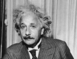 Ternyata ini Kebiasaan Orang yang Punya IQ Tinggi Seperti Albert Einstein, Nomor 4 Paling Banyak