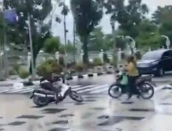 ‘Jalan Keramik’ Depan Rumah Dinas Gubernur Sumut Medan Telan Korban, Pemotor Tergelincir