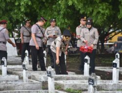 Sambut Hari Jadi ke 78 Bhayangkara, Polres Bulukumba Gelar Upacara dan Ziarah di TMP Taccorong