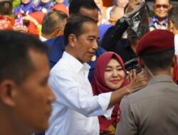 Presiden Jokowi Beli Jeruk dan Bawang Merah Saat Blusukan di Pasar Cekkeng Bulukumba, Segini Harganya